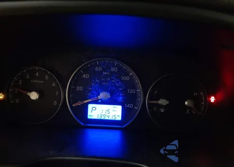 2011 Hyundai Santa Fe Limited V6 z USA, uszkodzony, nr VIN 5XYZKDAG2BG050562